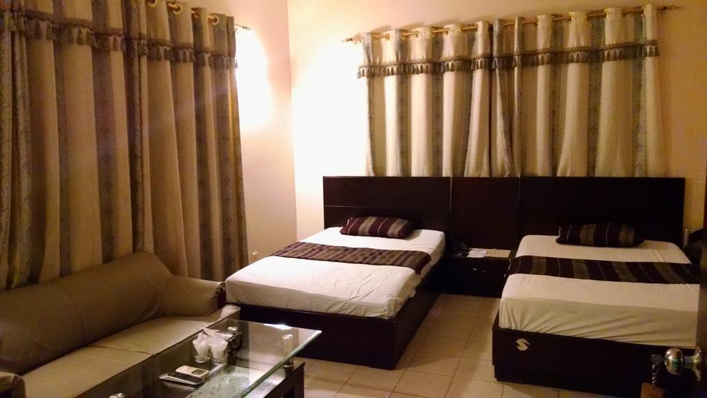 Embassy Lodge Karachi Eksteriør bilde