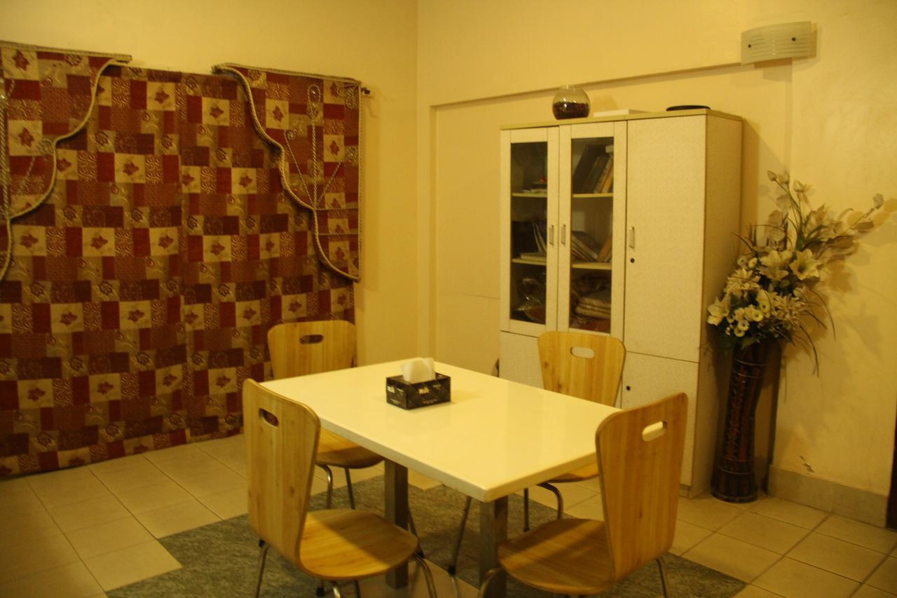 Embassy Lodge Karachi Eksteriør bilde